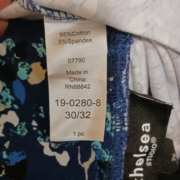 𝅺CHELSEA studio blue floral leggings 3x A-14 - Picture 3 of 7